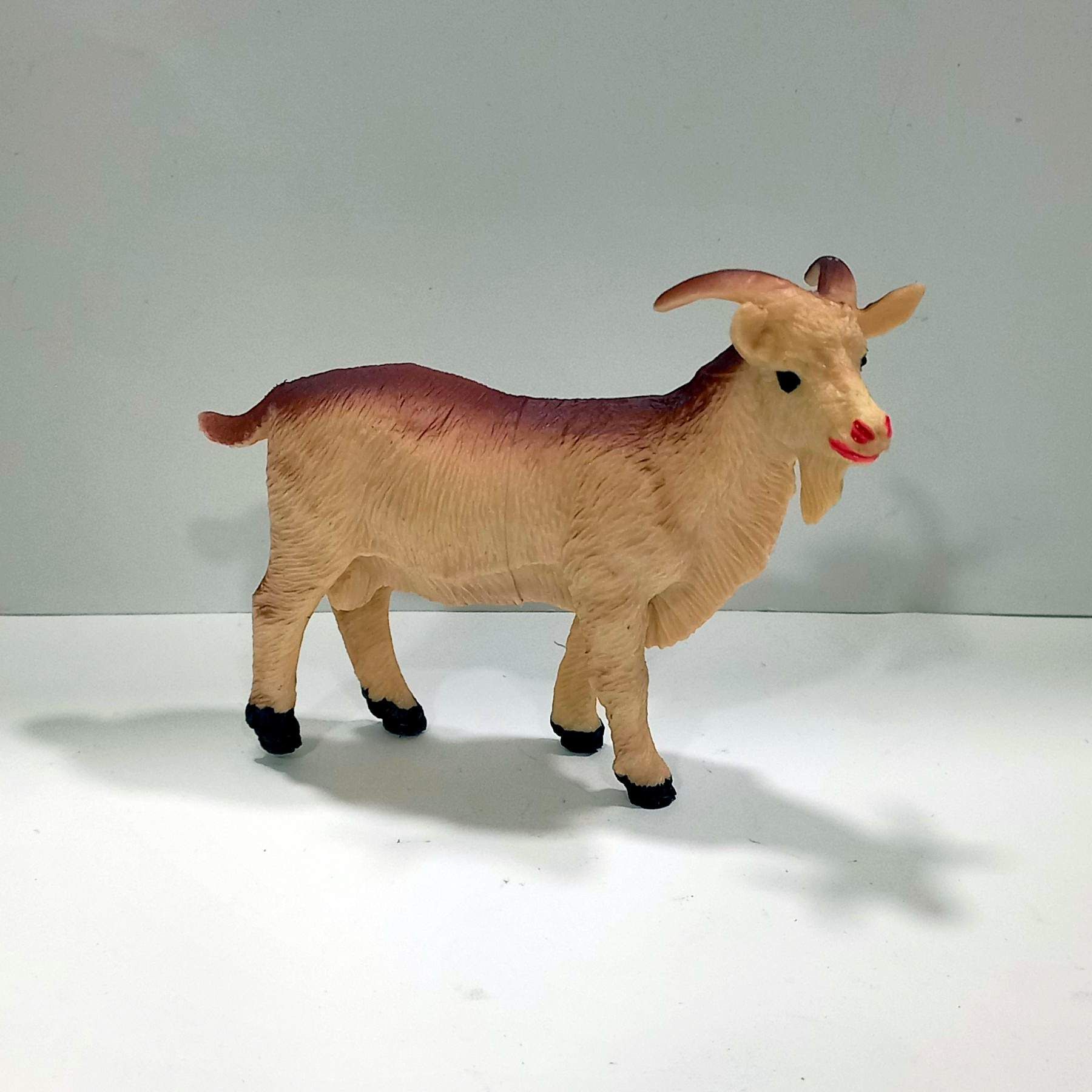 Тваринна D160-12P-PA Animal World, 8,5см, ціна за 1шт (6903167641014 ...