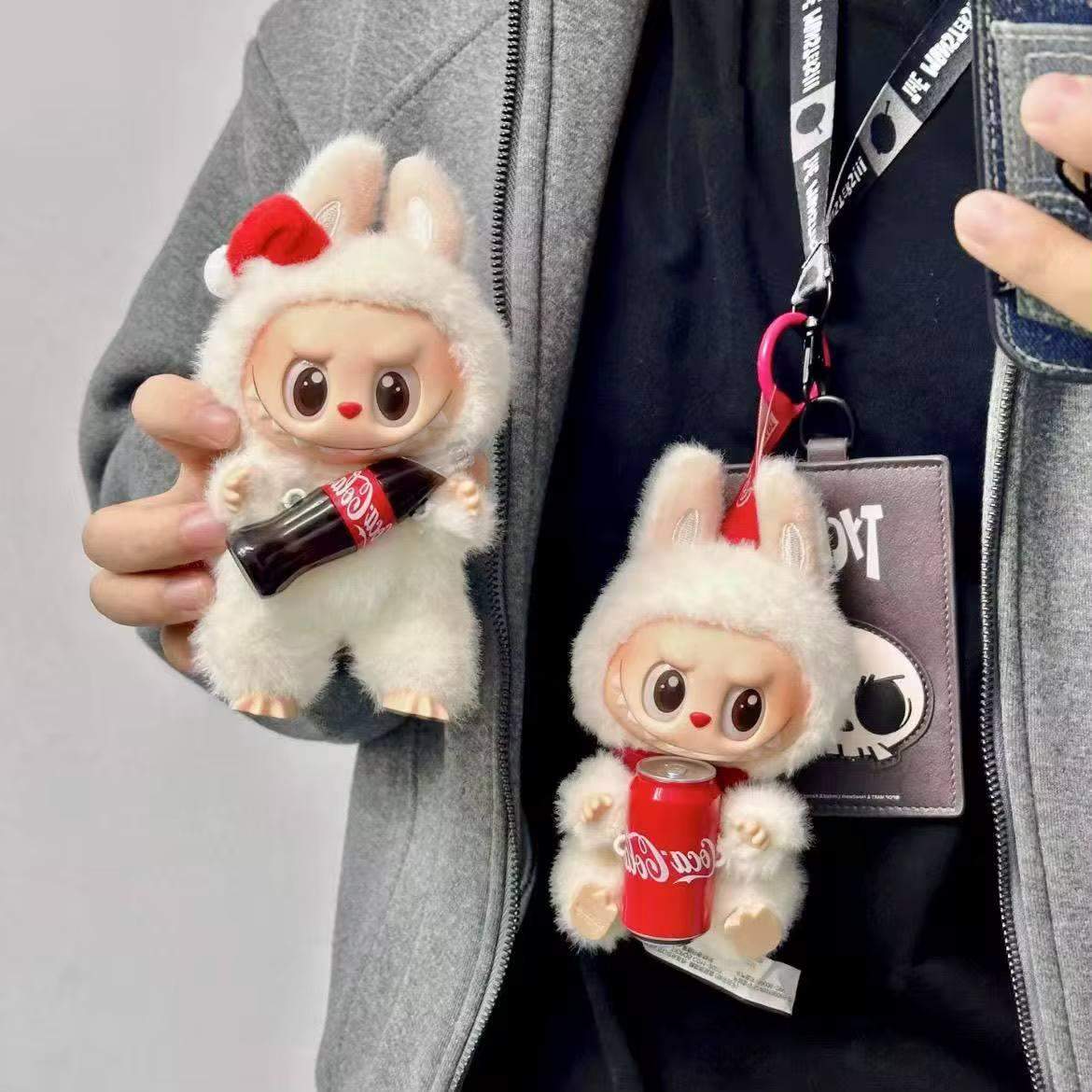 Лабубу - коллекционный плюшевый брелок Labubu Coca-Cola 2 шт