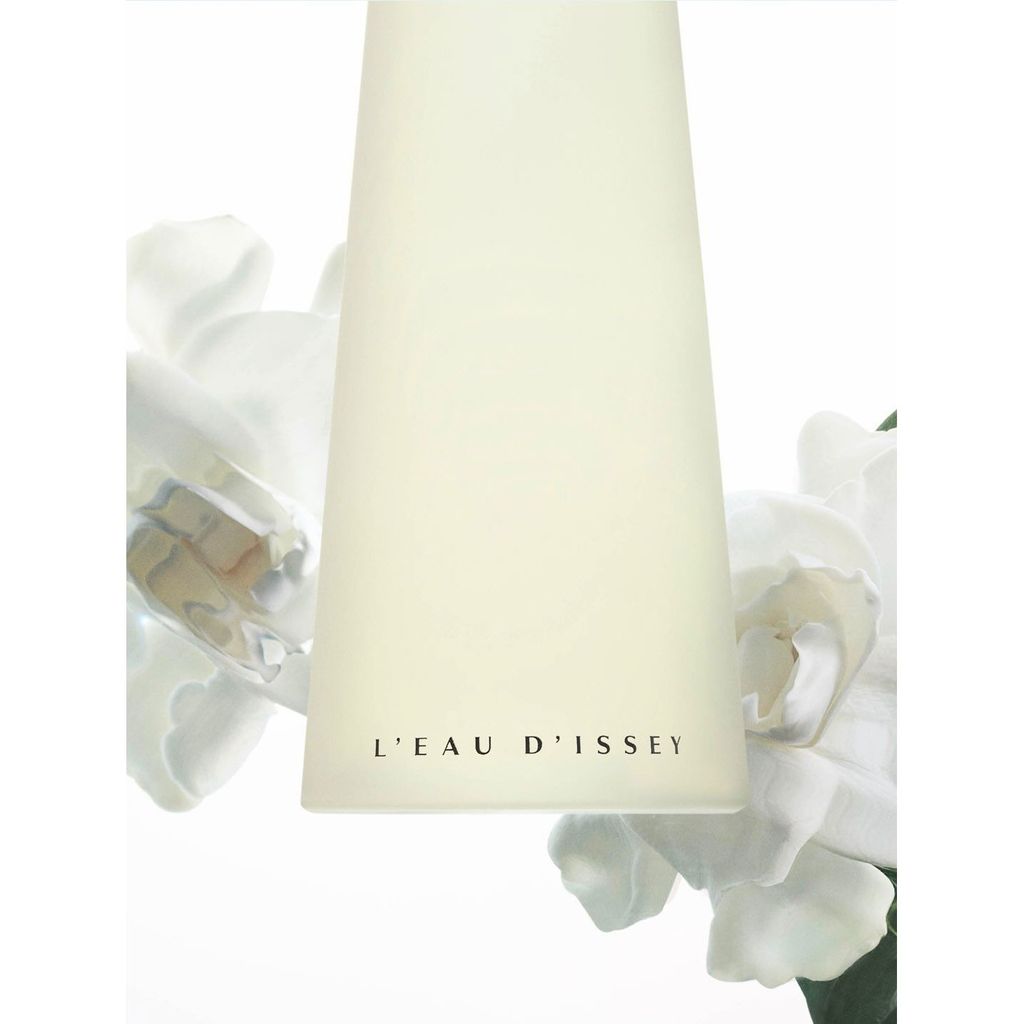Парфумований жіночий набір Issey Miyake L'Eau D'Issey (туалетна вода, 100 мл + туалетна вода, 10 мл + лосьйон для тіла, 50 мл) — фото 5