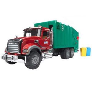 Спецтехника Bruder Мусоровоз Mack Granite М1:16 (02812) (1574401)