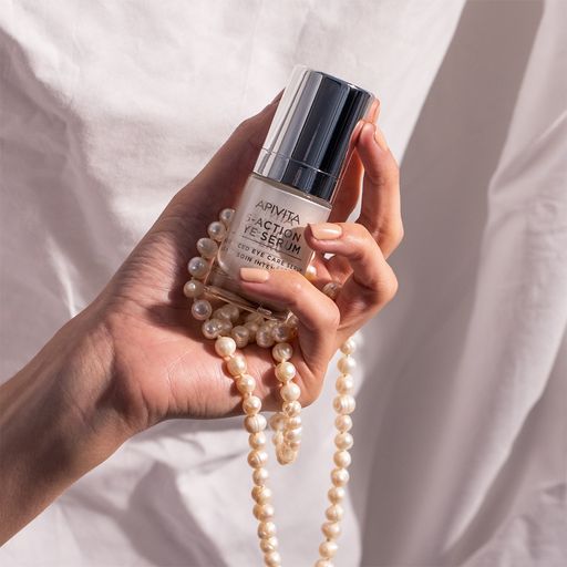 Сиворотка-інтенсивний догляд для шкіри навколо очей Apivita 5-Action Eye Serum Advanced Eye Care With White Lily з білою лілією, 15 мл