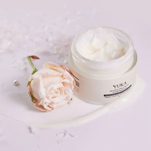 Уценка! Дневной крем для лица Yuka Sensitive Day Cream, SPF 10, для чувствительной кожи, с Q10 и пребиотиками, 50 мл