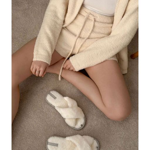 Женские домашние тапочки Twins HS-VL махровые Х молочные