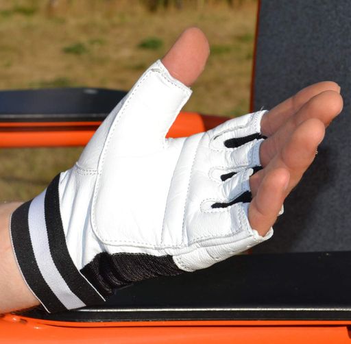 Рукавички для фітнесу MadMax MFG-248 Clasic White S (1126285)