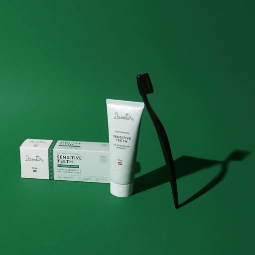 Зубная паста Dzintars Tuja Sensitive Teeth Toothpaste для чувствительных зубов, 75 мл