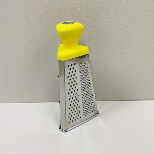 Терка из нержавеющей стали с пластиковой желтой ручкой Maestro MR-1600-24 (1225722)