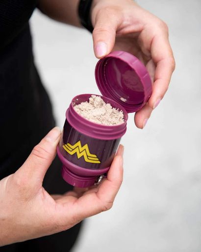 Контейнер Smartshake Whey2Go Funnel Pillbox 110ml DC Wonderwoman (1232034)