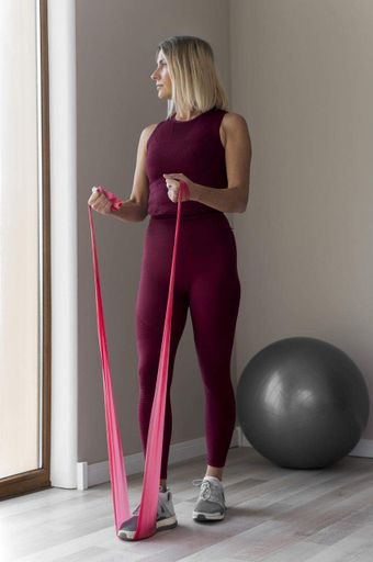 Стрічка-еспандер для спорту та реабілітації Power System PS-4122 Flat Stretch Band Level 2 Red (9-11кг.) (1232155)