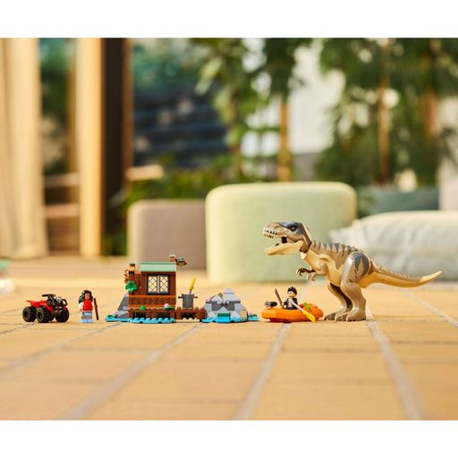 Конструктор LEGO Jurassic World Речной побег от тираннозавра, 199 деталей, от 5 лет (76975)
