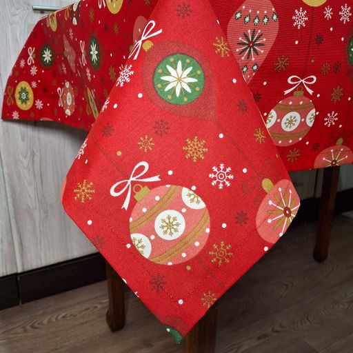 Скатертина SoundSleep Christmas Balls новорічна водостійка 110х140 см червона (2800004658577) (1384457)