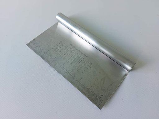 Шпатель скребок из нержавейки кондитерский ровный с линейкой 22x12 cm (1501232)