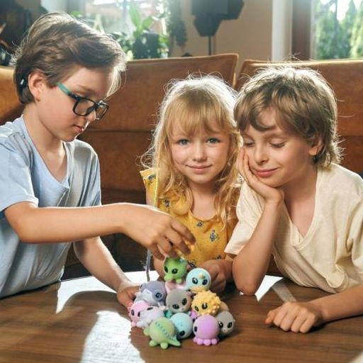 Коллекционная фигурка Flockies S2 Тюлень Сара (1509902)