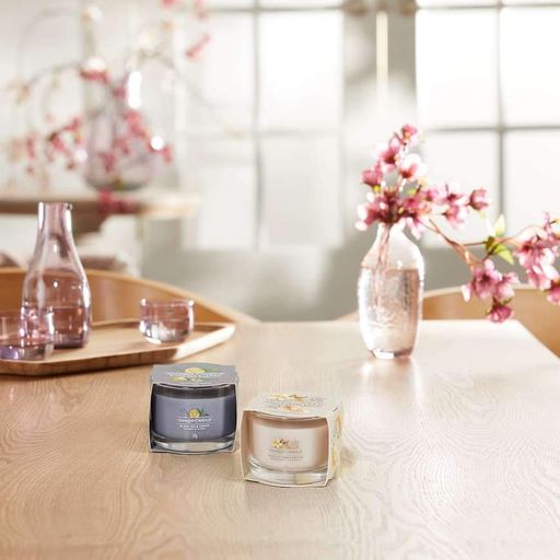 Ароматическая свеча Woodland Weekend Memories Mini Yankee Candle (1522018)