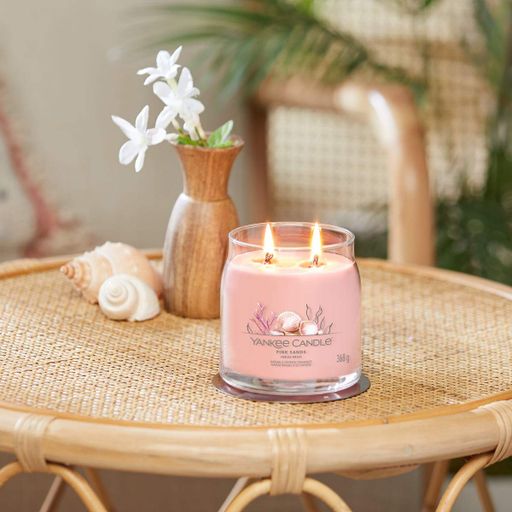 Ароматическая свеча Pink Sands Medium Yankee Candle (1522286)