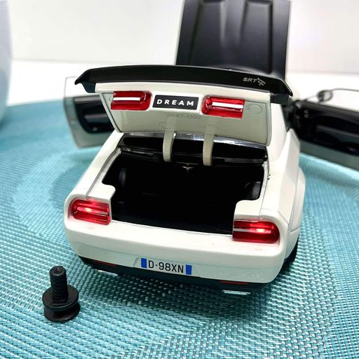 Машинка металлическая Авто Эксперт Chevrolet Camaro 1:24 открываются двери капот багажник свет/звук Белая (GT-12099) (1547053)