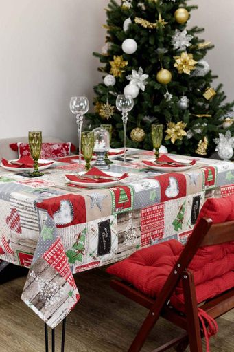 Скатертина Merry Christmas 120x132 см (031422) (1576917)