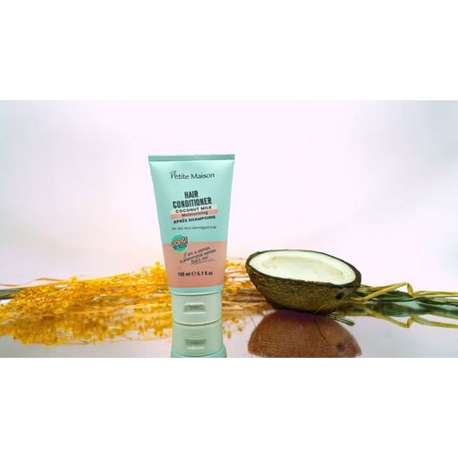Увлажняющий кондиционер для волос Petite Maison Hair Conditioner Coconut Milk, 150 мл