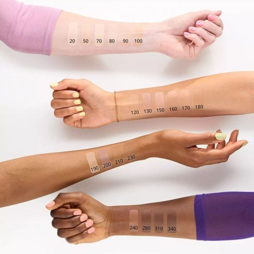 Консилер для обличчя Essence Silky Blur Hydrating Longwear Concealer, 10 мл