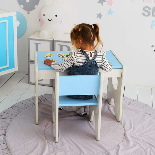 Удобный столик в детскую комнату 70×45×51, детский игральный стол с ящиком, белый с голубым (1752076)