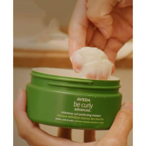 Інтенсивна маска Aveda Be Curly Advanced Intensive Curl Perfecting Masque для кучерявого волосся