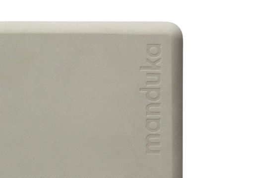 Блок для йоги Manduka Recycled Foam Linen 10x15x23 см Сірий (22023) (1763312)