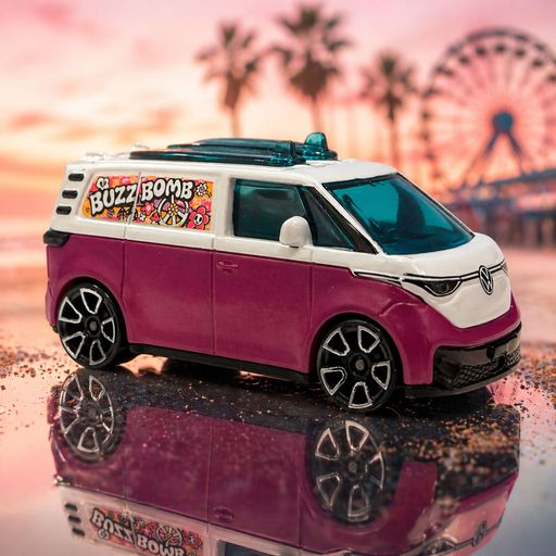 Базовый автомобиль Hot Wheels VW ID. Buzz Bomb бело-бордовый, от 3 лет, 11*3.5*11 см (5785)