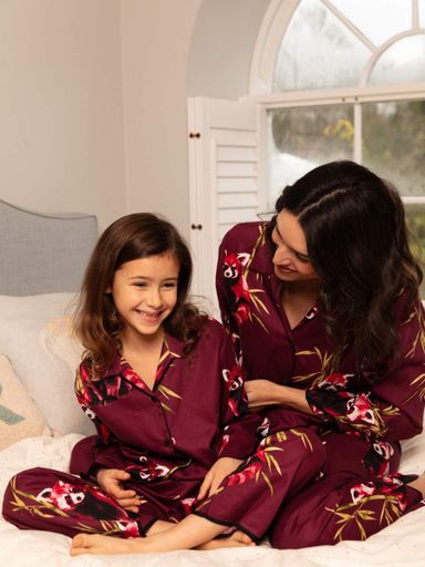 Піжама жіноча Cyberjammies Yasmin 5087-5082 5XL Бордовий з принтом панди (5051877609853) (1878191)
