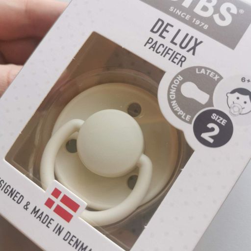 Соска Bibs De Lux round 6-18 мес latex Ivory (2021191)