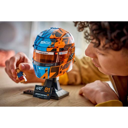 Конструктор LEGO Editions McLaren Mastercard F1 Oscar Piastri Helmet, 793 детали, от 14 лет (43017)