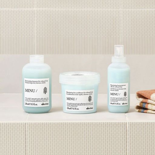 Молочко-термозащита Davines Minu Illuminating Heat Protectant Milk для сохранения цвета окрашенных волос, 150 мл