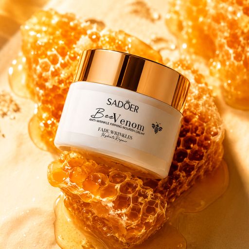 Питательный крем для лица Sadoer Bee Venom Anti-Wrinkle Firming Nourish Cream против морщин, с пчелиным ядом, 50 г