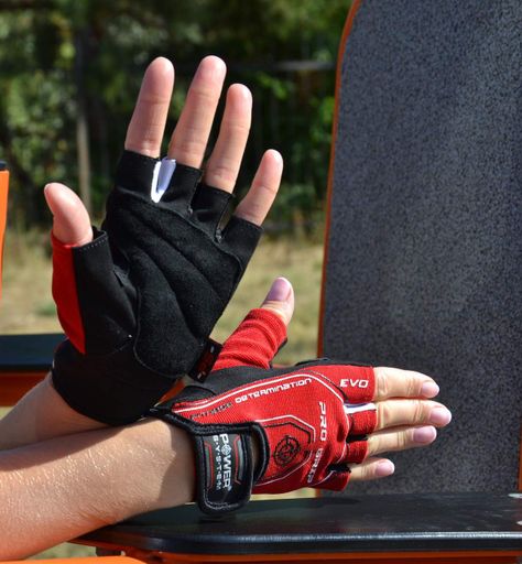Рукавички для фітнесу Power System PS-2250E Pro Grip EVO Red S (2060111)