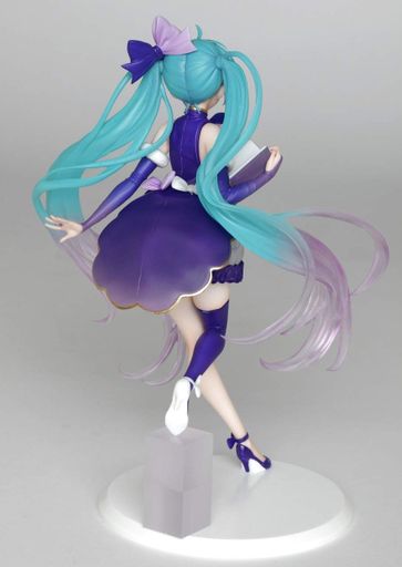 Фигурка Taito Hatsune Miku Хацунэ Мику Hatsune Hatsune Miku 3rd season winter ver. 18 см T HM SW (2071487)