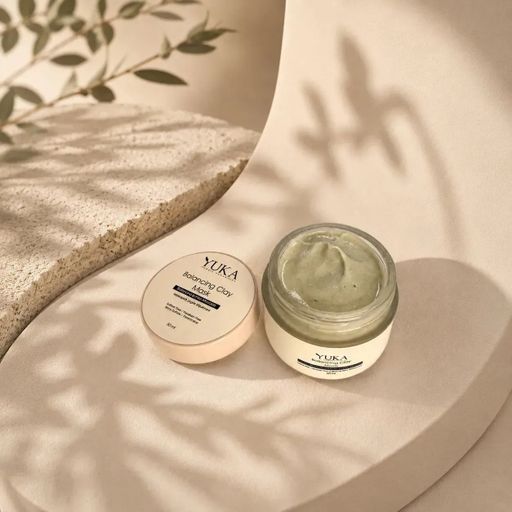 Балансирующая глиняная маска для лица Yuka Balancing Clay Mask для молодой кожи, 50 мл