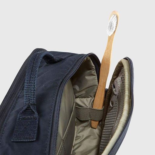 Косметичка Fjallraven Kanken Toiletry Bag Navy (23784-560) (2107316)