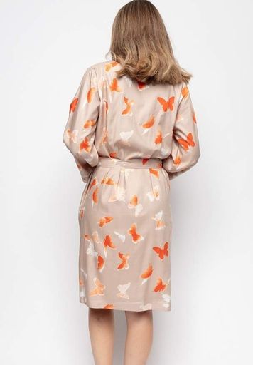 Халат жіночий Cyberjammies Sage 9593 20 3XL Бежевий з принтом метелика (5051877442412) (2124834)