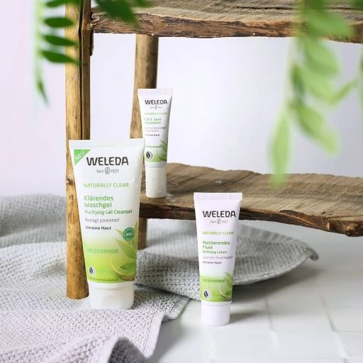 Матирующий флюид для лица Weleda Naturally Clear Refining Lotion для комбинированной и жирной кожи, 30 мл