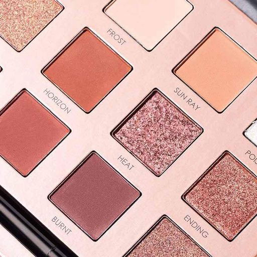 Палетка теней для век Focallure Eyeshadow Palette, 16.8 г