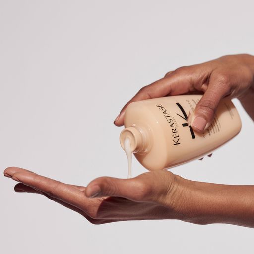 Кремовый увлажняющий шампунь-ванна Kerastase Curl Manifesto Bain Hydratation Douceur для вьющихся волос всех типов, 250 мл