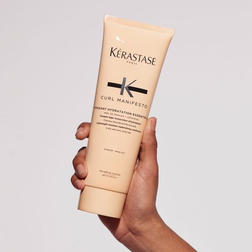 Легкий увлажняющий кондиционер Kerastase Curl Manifesto Fondant Hydratation Essentielle для вьющихся волос всех типов, 250 мл