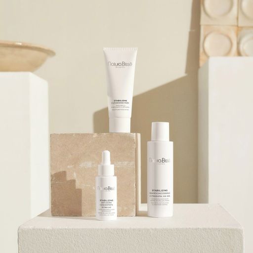 Стабилизирующая обновляющая эссенция для лица Natura Bisse Stabilizing Resurfacing Essence