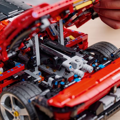 Конструктор LEGO Technic Ferrari Daytona SP3, 3778 Ferrari Daytona SP3, 3778 деталей, от 18 лет (42143)