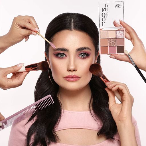 Уценка! Палетка теней для век Eveline Cosmetics Look Up Eyeshadow Palette Lets Try, 10.8 г