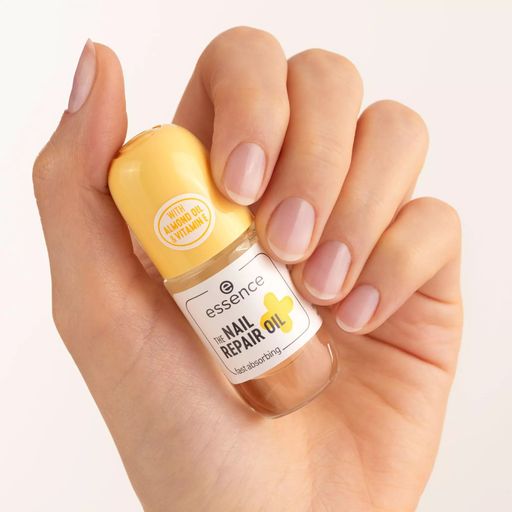 Восстанавливающее масло для ногтей Essence The Nail Repair Oil, 8 мл