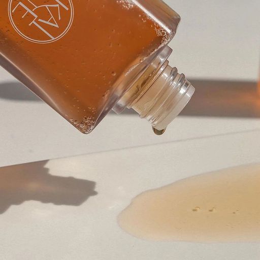 Восстанавливающий тонер для лица Kaine Kombu Balancing Ampoule Toner с экстрактом чайного гриба