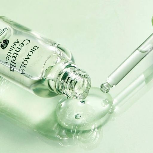 Успокаивающая восстанавливающая сыворотка для лица Bioaqua Centella Asiatica Soothing Repair Serum с азиатской центеллой, 30 мл