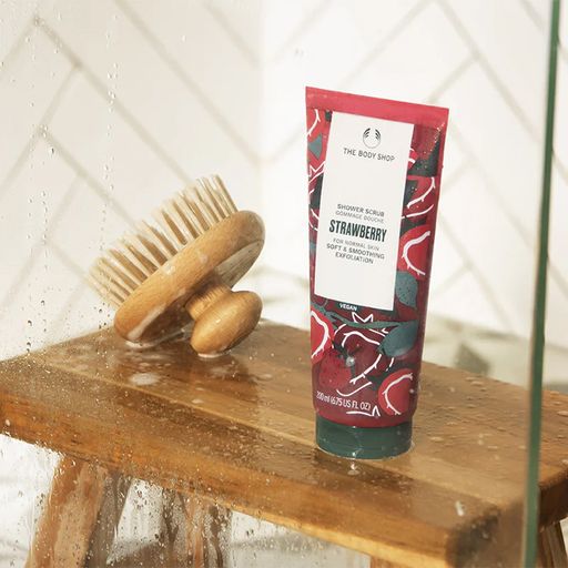 Скраб для тела The Body Shop Strawberry Shower Scrub Клубника, 200 мл