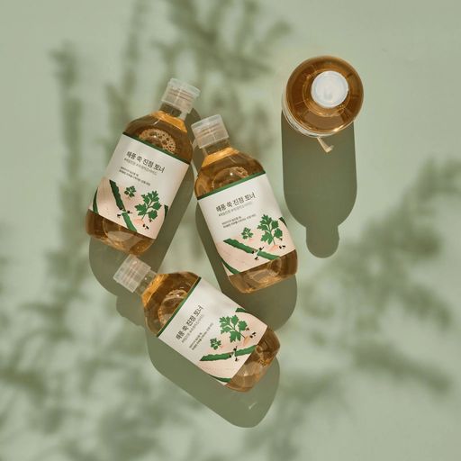 Успокаивающий тонер для лица Round Lab Mugwort Calming Toner с морской полынью, 300 мл