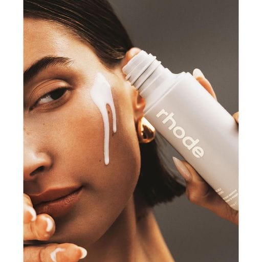 Молочна есенція для обличчя rhode Glazing Milk, 140 мл